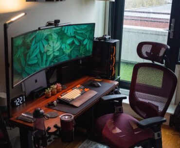 My organized chaotic battlestation