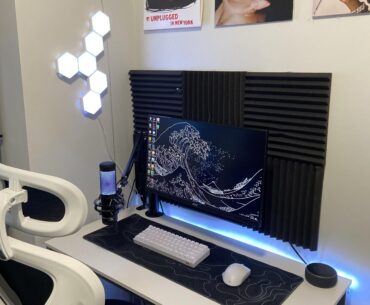 My White One Monitor Setup🙂🤍
