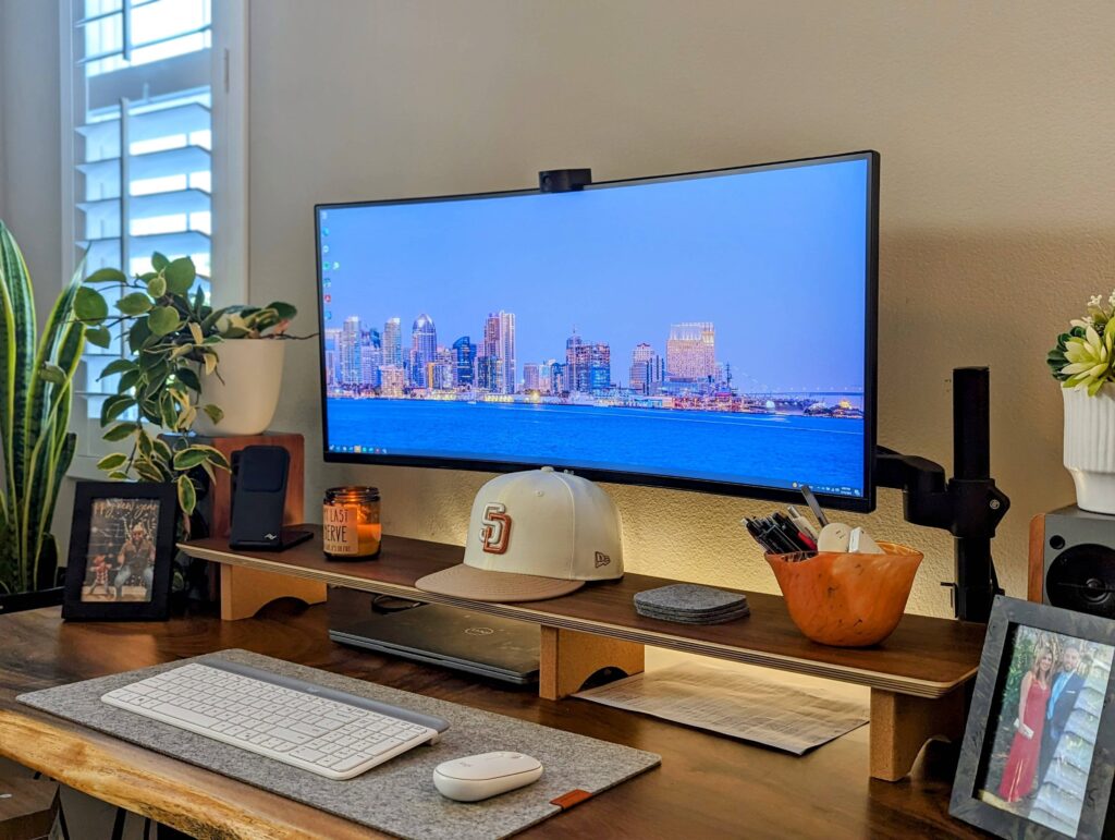 New home office desk. Super stoked on it