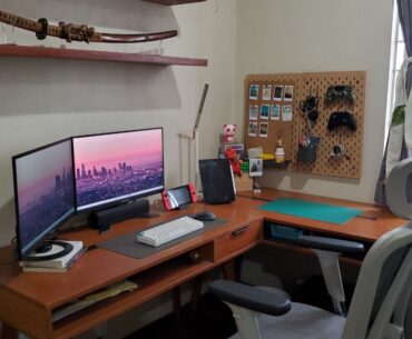 I feel like I need to add or remove a couple of things to bring everything together. That or I commit fully to a minimalist set-up. Any advice is appreciated