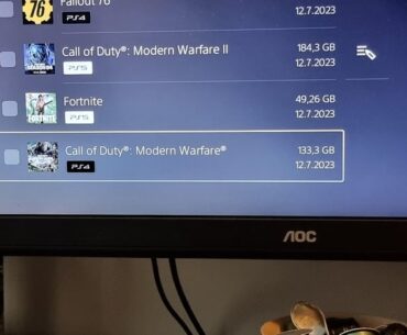 Fck is this bullshit what have i installed? Cant play a damn thing needs to install packages for every shit. I have 133GB installed. Could not pick packs either in store.