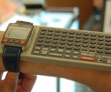 Seiko UC-2100, 1984. No jack necessary.