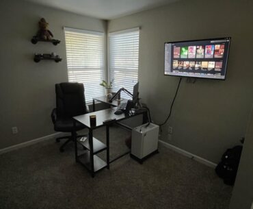 Moved and I got a whole ass room to myself lol