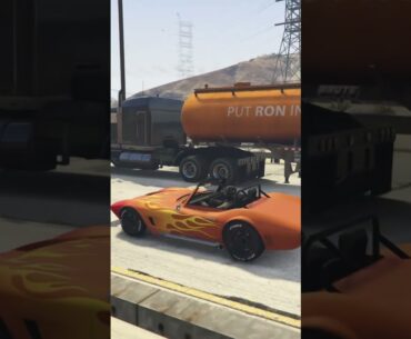 GTA players can't resist when it comes to this... #shorts #gaming #gta #gta5 #gtaonline #short
