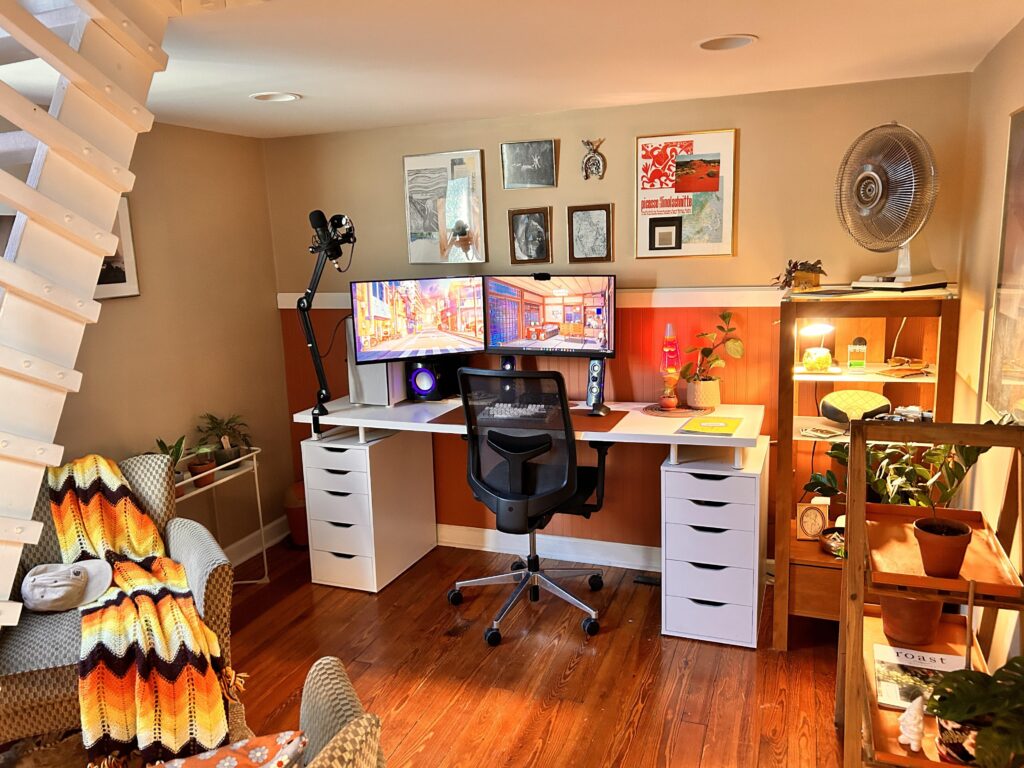Cozy station below my loft