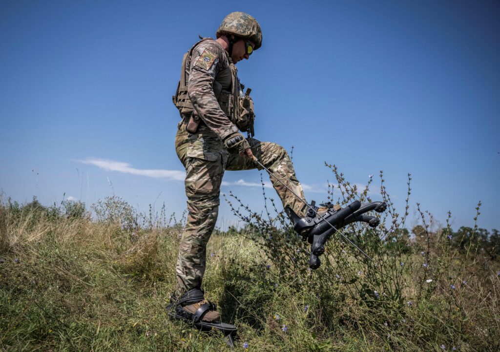 Ukrainian sapper with "spider boots".