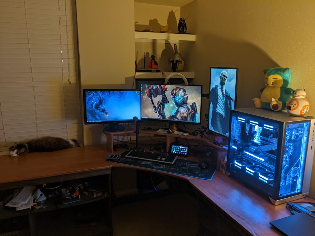 New setup. Homemade desk, first watercooling loop.