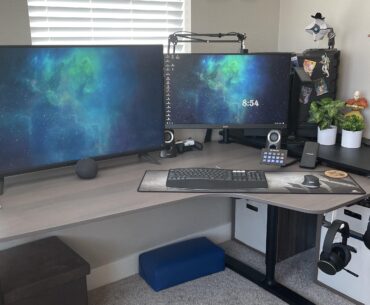 Upgraded to a new desk, finally have a setup I’m proud to show off.