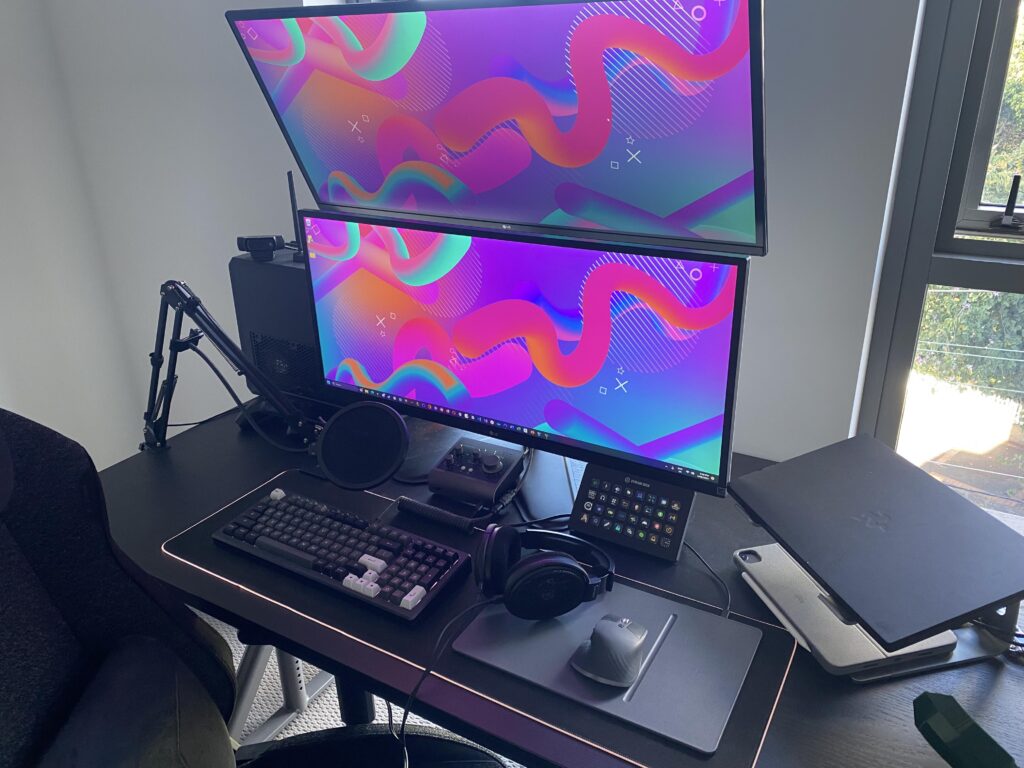 Absolutely loving the double stacked ultrawides