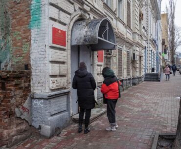 Some phone scammers convinced victims to set fire to recruitment offices all over Russia pretending to be FSB agents in need of assistants fighting Ukrainian saboteurs.