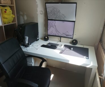 i bought speakers and mounted my secondary monitor