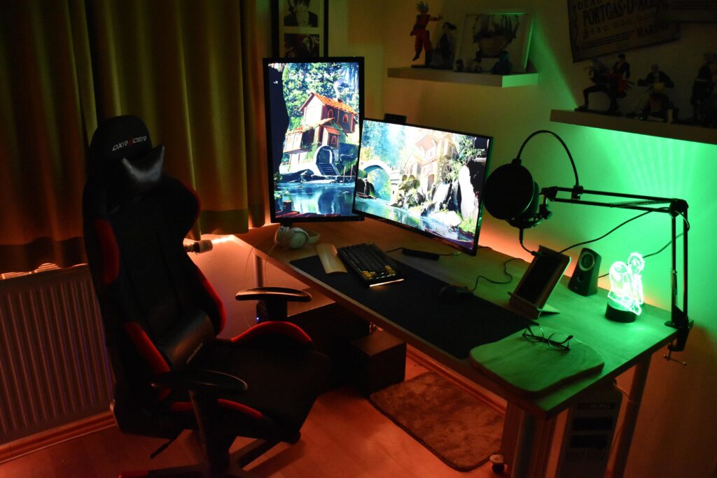 Waiting for my new PC but other than that I really like my new setup.