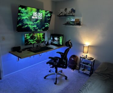 I built this desk over the weekend to try to take advantage of my limited floor space. I'm in desperate need of decor suggestions to make it look more complete.