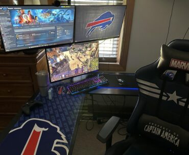 Don’t mind the wire mess!