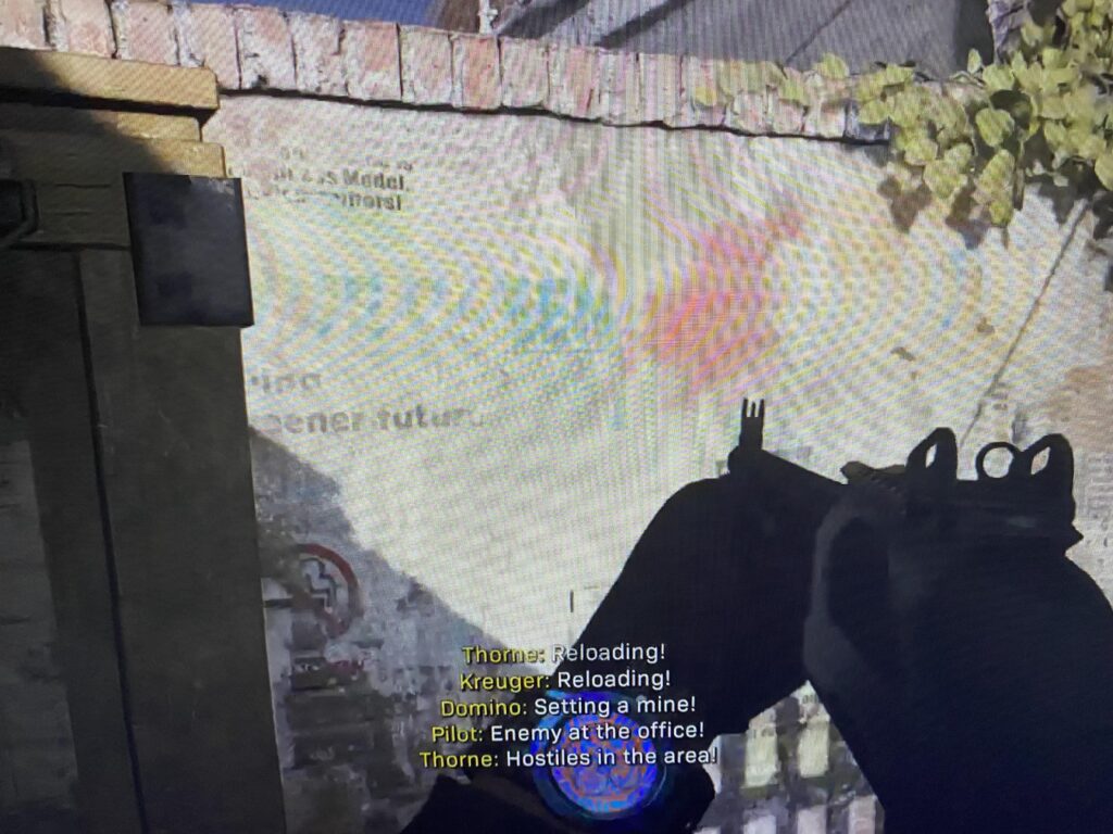 Sorry for the bad quality but what causes this? Random enemies are highlighted, first time I’ve ever seen this.