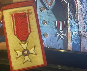 my greatgrandfather medal and the same model in cod ww2