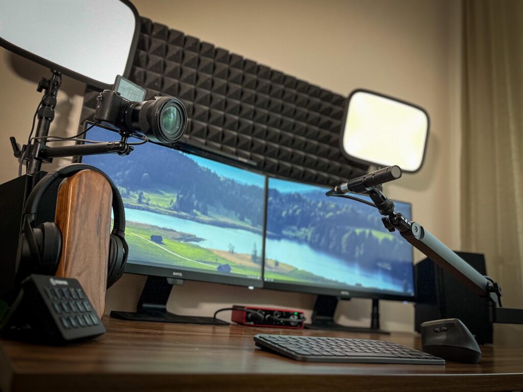 I’m just a music streamer but I’m really happy with my workstation so I hope it’s okay to post here :3