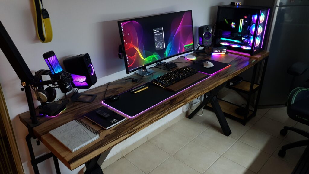 At last My new working station.