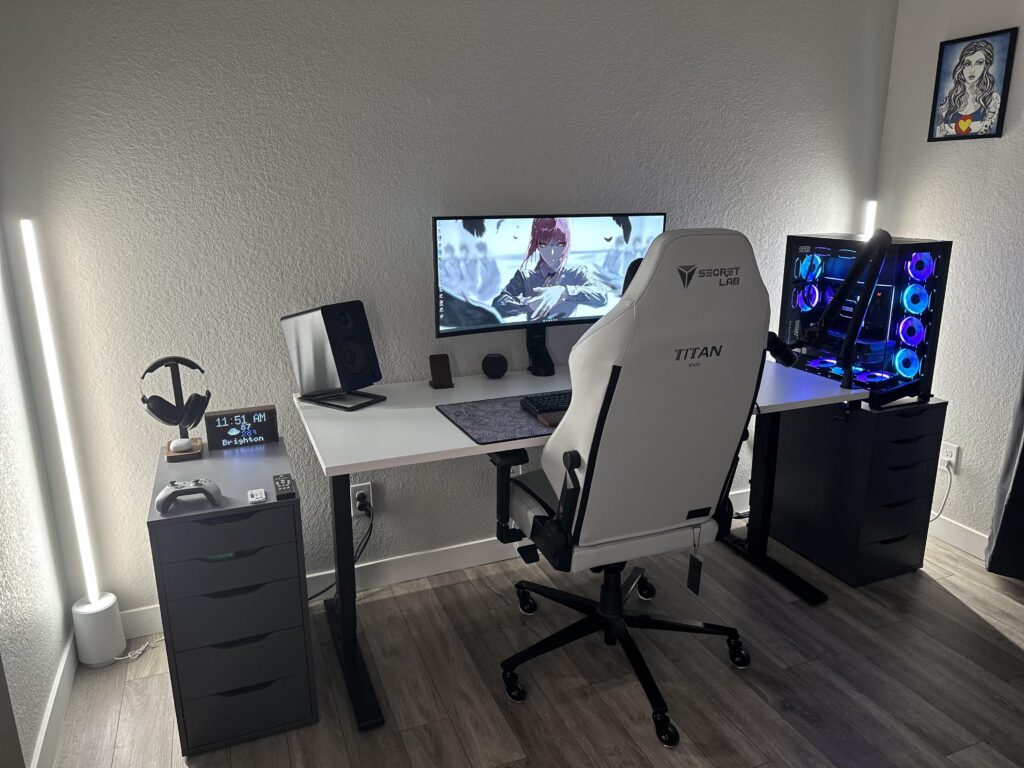 New case so a refresh of the desk was in order