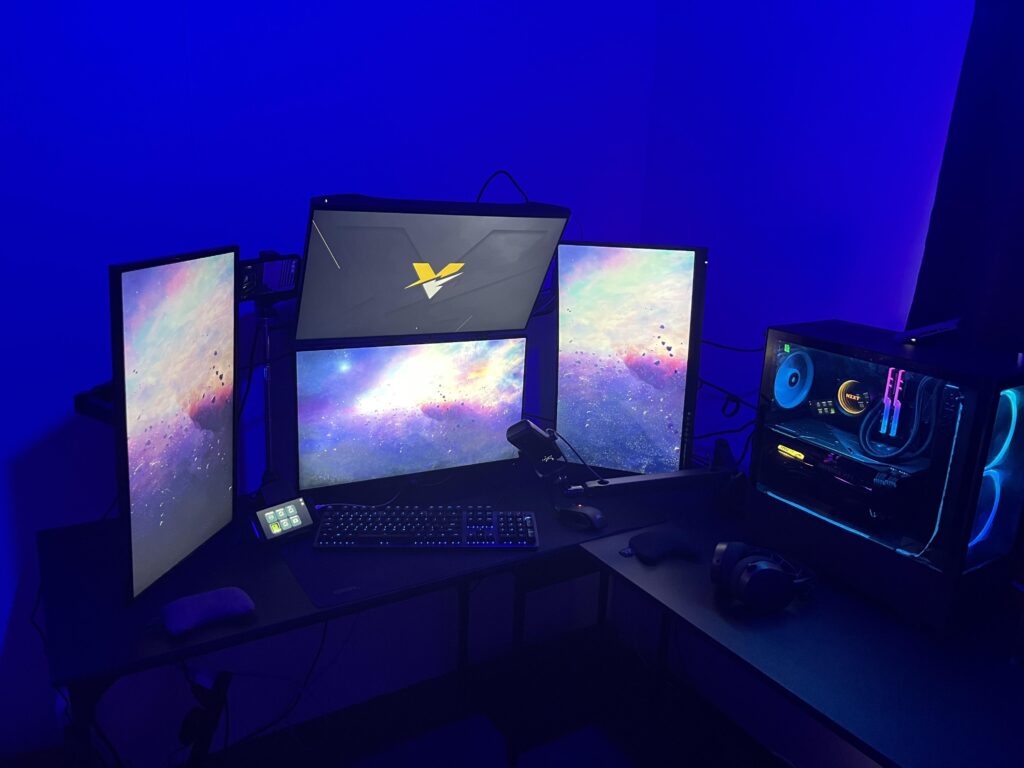 Ignore all the cables.