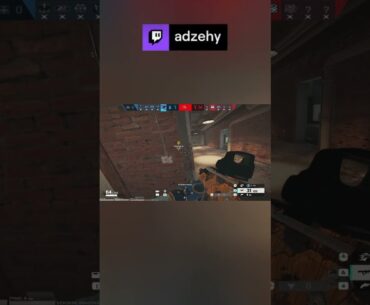 Le clutch 1v2 sur Oregon #fps #rainbowsixsiege #clips #highlights #pvp #r6 #fpsgames #tactique