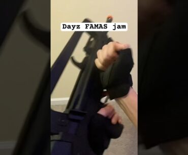 Dayz Famas jam IRL #airsoft #reload #guns #videogames #firstpersonshooter #dayz #gun #firearms