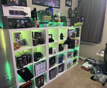 I have upgraded the back of the room! Ikea coming in clutch!