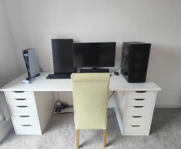My current setup + gaming area. I have plans to change it up but not set on them yet. Get to decorate the walls next month 😁. I await the chair slander 🤣