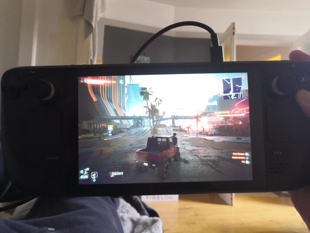 It's genuinely mind blowing that Cyberpunk can run on a handheld and look so good at the same time