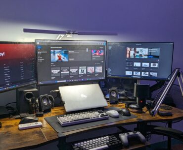 Work/Battle station using a switcher for the middle monitor