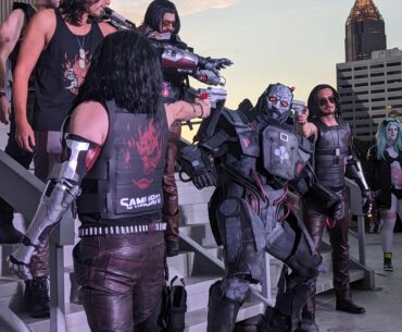 Adam Smasher vs multiple Johnny Silverhands. Cosplay at DragonCon in Atlanta.