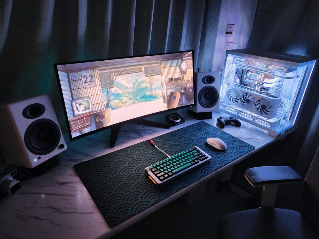 White & Green Theme!