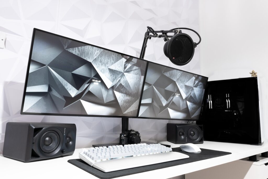 Photo and Video editing setup I've been working on for the last few months