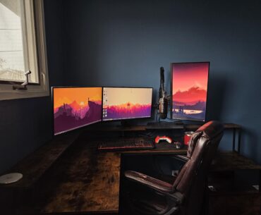 New "office" in my new home, what does it need?