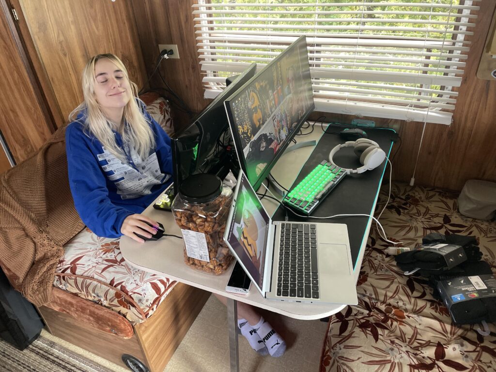 Me and my GF are living in a trailer for a month, pretty cramped but we managed!