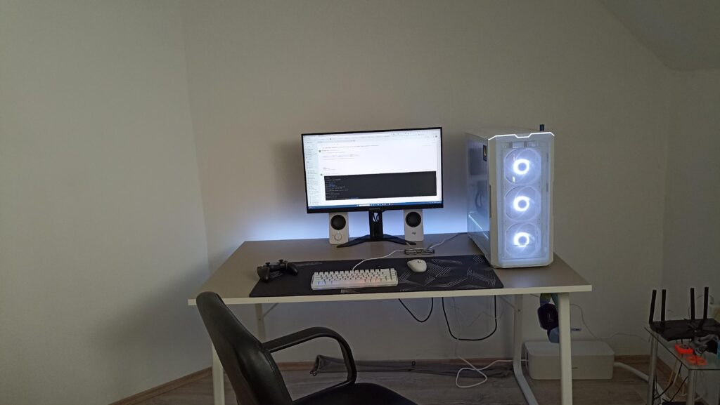 WHat wall panels would you recommend for behind the desk?