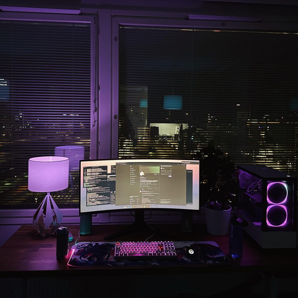 I love my battlestation at night