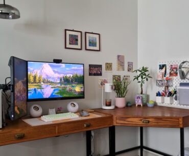 My girlfriend's work from home / light gaming set up.