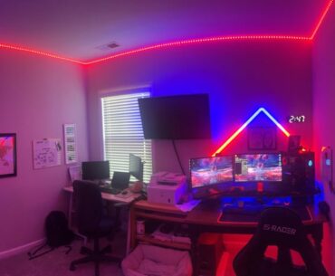 My battle station is coming together nicely I feel. My girls work station on left and mine on the right