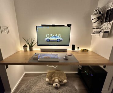 Finally, own home desk
