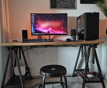Officially done with trying to find a non-crap chair for now. Enter tactical battlestool with multi-purpose hole.