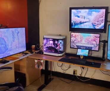 Someone gave me a 720p TV.. So I added it to the setup!