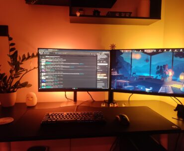 What would you change/add to my desk? I feel like it's not as cool as it can be ;(
