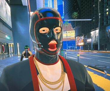 Have you guys seen this guy randomly walking around Night City?