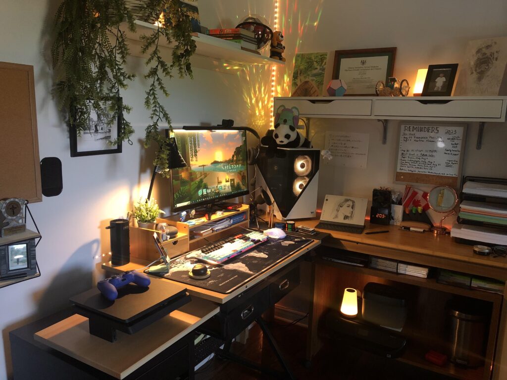 College is starting soon. This is my setup as a Computer Engineer.