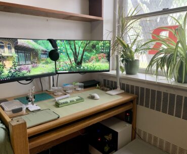 my green college dorm battlestation