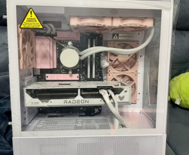 My girlfriend’s PC after I finished building it vs. 1 month’s worth of her modifications
