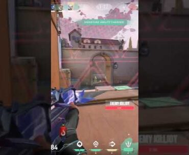 how didn't i die!!? #fpsgames #valorant #entertainment #fps