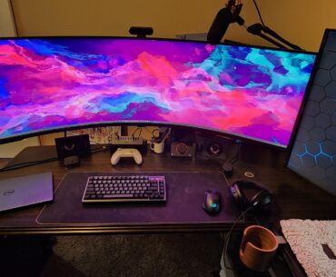 Fresh battlestation with the 57" Odyssey G9