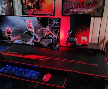 Reorganized my desk 🤟🕸️
